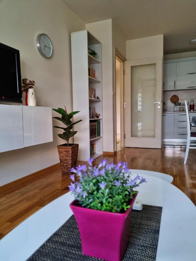 Riverside Apartment Podgorica Exterior photo